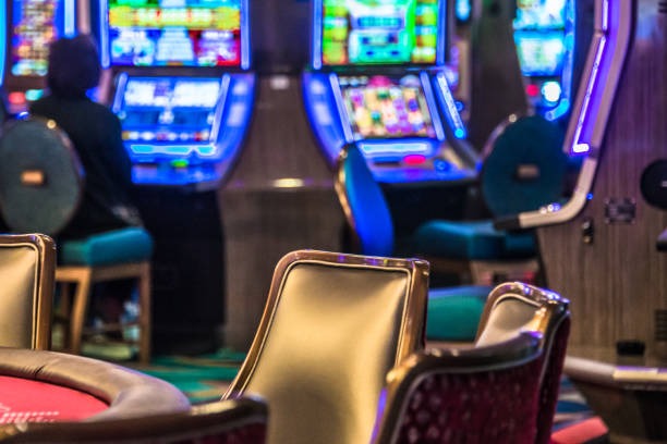 Crazy Time multiplier wheel display with live dealer and real-time payout information